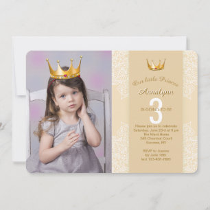 Voeg een prinsessenkroon toe aan uw foto-uitnodigi kaart