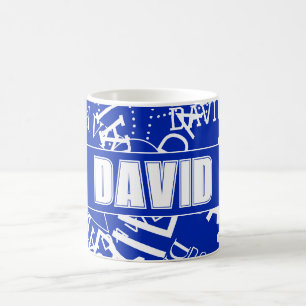 Voeg elke naam, naamcollage toe in blauw en wit koffiemok