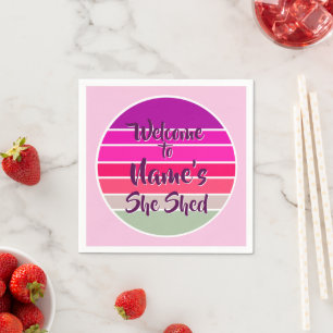 Voeg het Onthaal van de Naam aan haar Shed Pink Re Servet