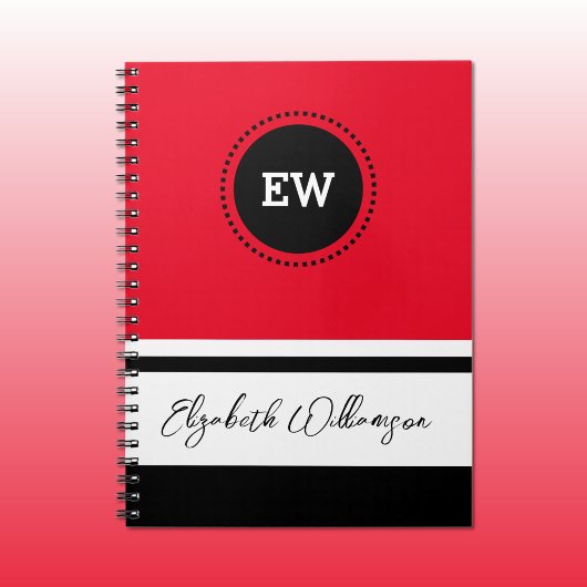 Voeg initialen en noem rood en zwart toe notitieboek