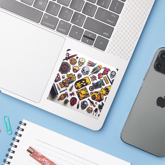 Voeg je eigen aangepaste "Custom-cut Vinyl Sticker (Laptop met iPhone)