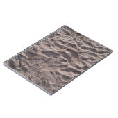 Voeg je eigen tekst toe, schrijf in zand, zonnig s notitieboek (Linkerzijde)