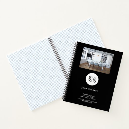 Voeg je Logo aangepaste tekst zwarte promotiefoto  Notitieboek (Binnen)