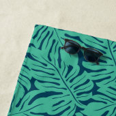 Voeg je Monogram toe | Tropisch bladpatroon van Mo Strandlaken (In situ)