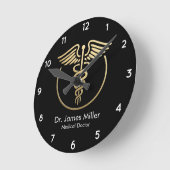 Voeg Jouw naam Medical Caduceus Symbol Zwart Goud Ronde Klok (Hoek)