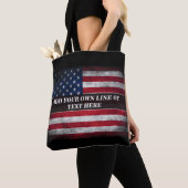 Voeg jouw tekst op Amerikaanse vlag toe Tote Bag (Dichtbij)