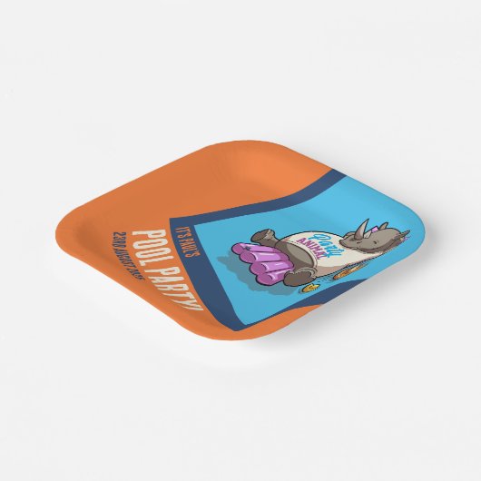 Voeg Jouw tekst Party Animal Rhino Pool Cartoon to Papieren Bordje (Gebogen)