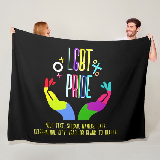 Voeg Jouw tekst toe, LGBT Pride Rainbow Love Hands Fleece Deken (In situ)