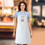 Voeg Logo Medewerker Modern Script toe Zwart & Wit Schort<br><div class="desc">Gepersonaliseerd Schort dat u uw logo en de naam van uw medewerker kunt toevoegen in een trendy, modern script. Personaliseer het door het afbeelding en de tekst van de tijdelijke aanduiding te vervangen. Voor meer opties, zoals het wijzigen van het lettertype en de grootte / kleur of de afstand tussen...</div>