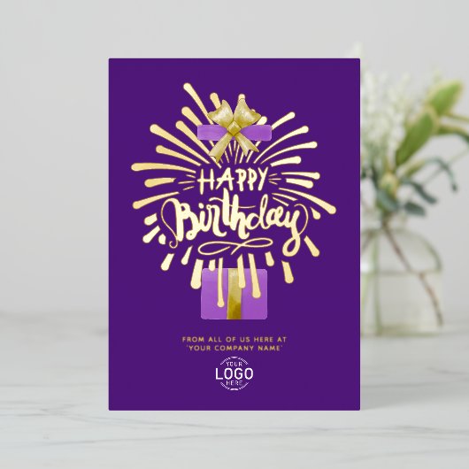 Voeg Logo Paarse Gift Fireworks Birthday toe Folie Uitnodiging (Staand Voorkant)