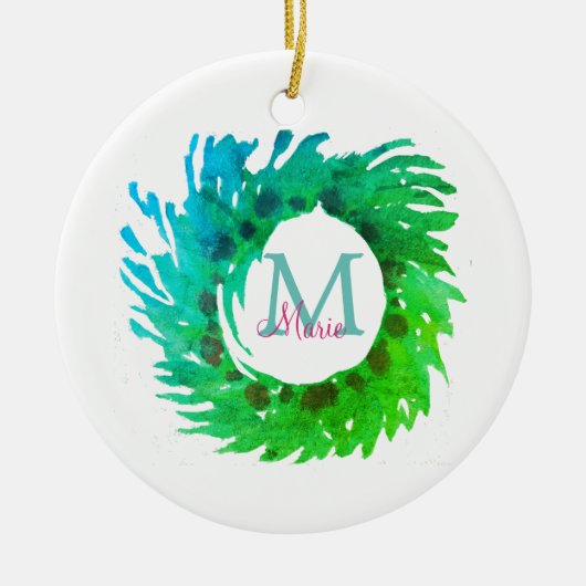 Voeg monogram roze groene kerstkrans toe keramisch ornament (Voorkant)