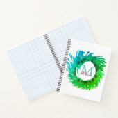 Voeg monogram roze groene kerstkrans toe notitieboek (Binnen)