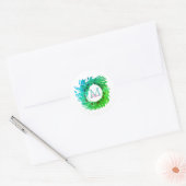 Voeg monogram roze groene kerstkrans toe ronde sticker (Envelop)
