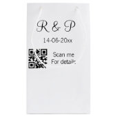 Voeg naam datum jaar QR-code van het stel hier toe Klein Cadeauzakje (Achterkant)