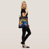 Voeg naam of tekst toe, Glas in lood Dragon Tote Bag (Op model)