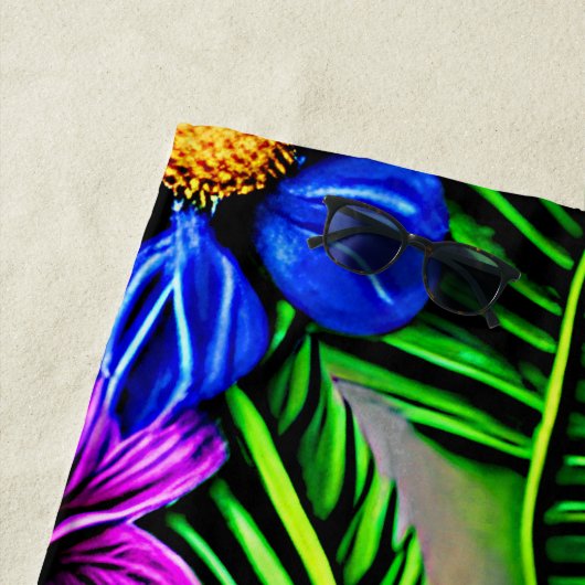 Voeg Naam toe, Stijlvolle Tropische Bloemen & Blad Strandlaken (In situ)