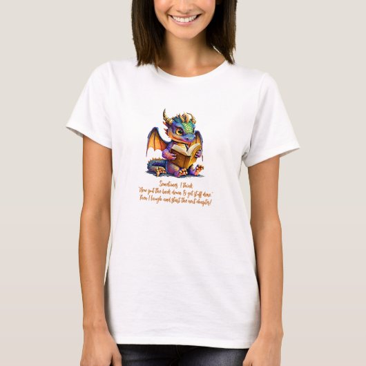 Voeg naam wijzigen zin, Baby Dragon Reading Book T-shirt (Voorkant)