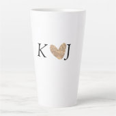 Voeg paar naam brief bruiloft gouden hart glitter latte mok (Voorkant)