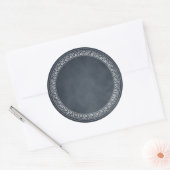 Voeg tekst of monogram krijtbord aangepaste Sticke Ronde Sticker (Envelop)