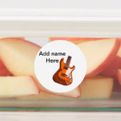 Voeg u tekst toe met een bruine akoestische gitaar labels (Aangebracht)