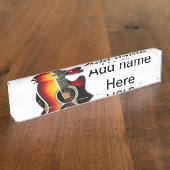 Voeg u tekst toe met een bruine akoestische gitaar naambordje (Zijkant)