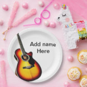 Voeg u tekst toe met een bruine akoestische gitaar papieren bordje (Feest)
