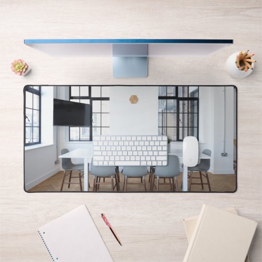 Voeg uw aangepaste bedrijfsfoto toe bureaumat (Kantoor 1)