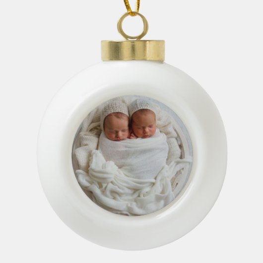 Voeg uw aangepaste foto Snowflake-vormgeving toe Keramische Bal Ornament (Voorkant)