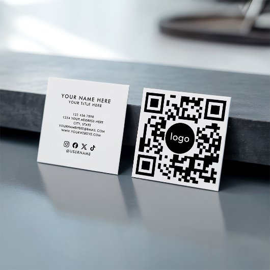 Voeg uw aangepaste QR-code logo professioneel wit Vierkante Visitekaartje