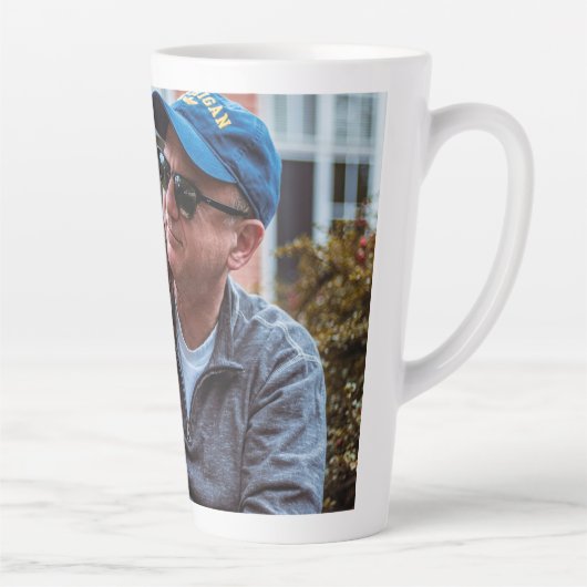 Voeg uw eigen aangepaste foto toe latte mok (Rechts)