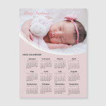 Voeg uw eigen Baby Foto 2023-kalender toe | Magnee