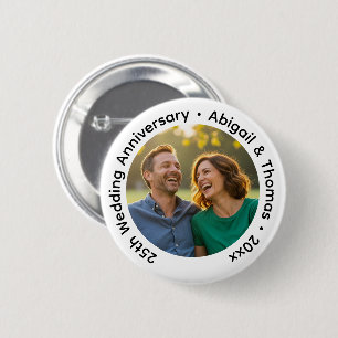 Voeg uw eigen koppel foto 25ste huwelijksjubileum  ronde button 5,7 cm