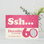 Voeg uw foto ssh verrassing 60e verjaardag uitnodi kaart (Staand voorkant)