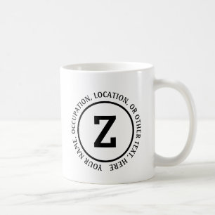 Voeg uw initiële naam & andere details tekst X Y Z Koffiemok