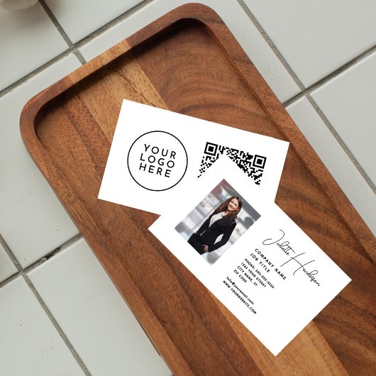 Voeg uw Logo Foto QR White Simple Professional toe Visitekaartje