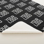 Voeg uw Logo Herhalingspatroon bewerkbare Sjabloon Sherpa Deken (3/4)