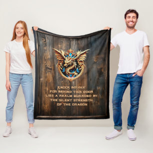 Voeg uw naam of tekst toe - Dragon op houten deurw Fleece Deken
