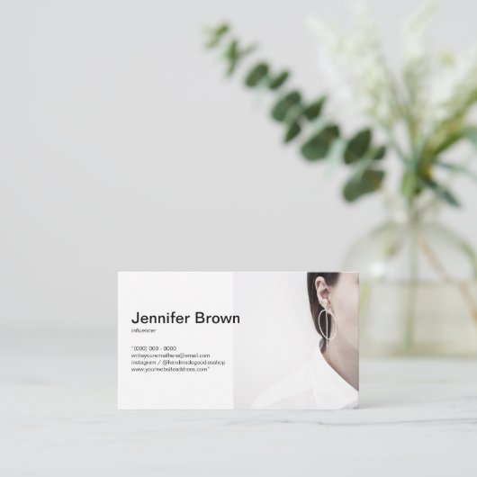 Voeg uw Photo Minimal Simple Influencer White toe Visitekaartje (Staand voorkant)