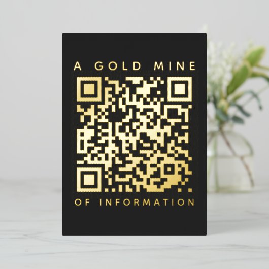 Voeg uw QR Code Black & Gold Funny Discount Kaart  (Staand Voorkant)