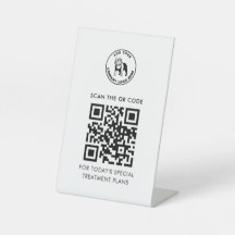 Voeg uw QR-code en Vet Tech Business Logo toe