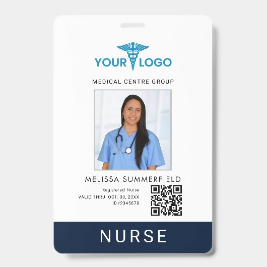 Voeg zakelijk logo QR-code toe Verpleegster foto I Badge (Voorzijde)