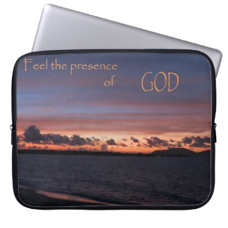 Voel de aanwezigheid van God Laptop Sleeve