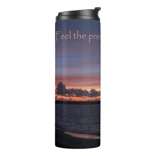 Voel de aanwezigheid van God Thermosbeker (Gedraaid links)