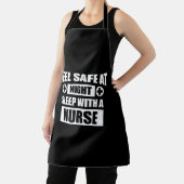 Voel je veilig in nachtslaap met een verpleegster schort (Insitu)