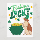 Voeling met een hond en een pot goud St. Patrick Feestdagenkaart (Voorkant)