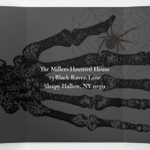 Voer op eigen risico Halloween Party in Drieluik Uitnodiging (Binnenkant midden)