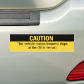 Voertuig maakt frequente stoppen bij bumpersticker (Op auto)