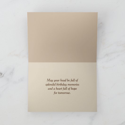 Voetafdruk in de baarzand en de geboorte kaart (Binnen)