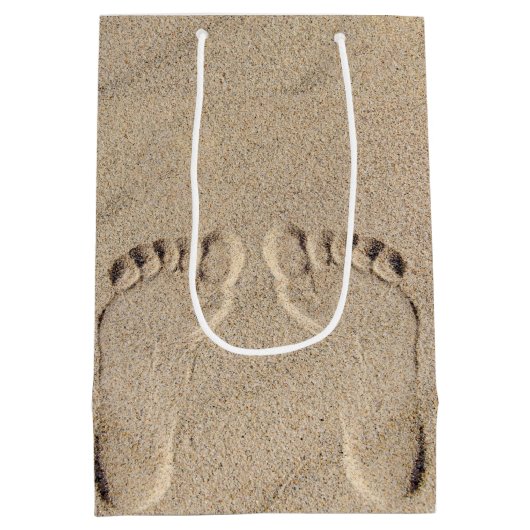 Voetafdruk in zand met Beach Quote Medium Cadeauzakje (Achterkant)
