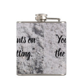 Voetafdruk op de zand-kolf heupfles (Achterkant)